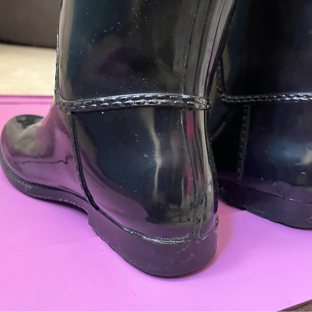 Micheal Kori’s Solid Black Rain Boot - image 8